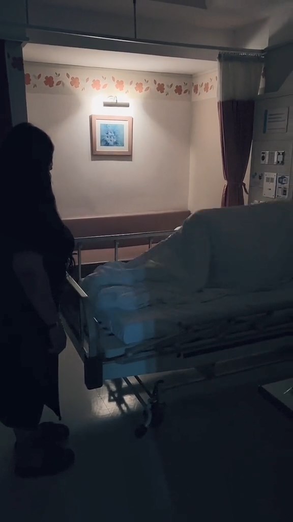 แกล้งหลอกผี